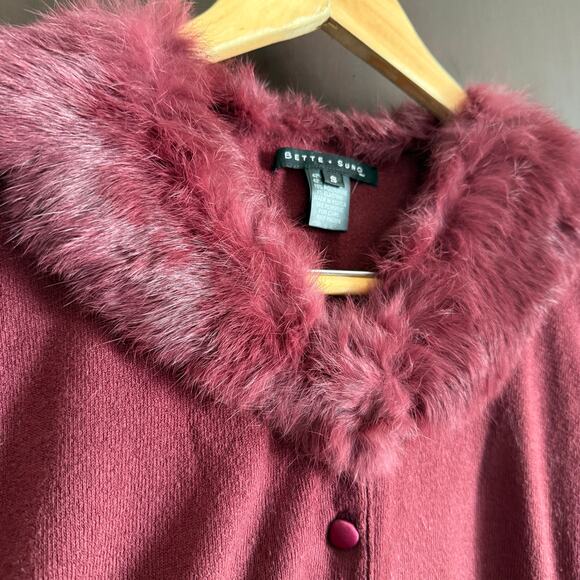BETTE SUNG | Burgundy Wool Blend Real Fur Collar Beaded Cardigan sweater | Small - Picture 4 of 5